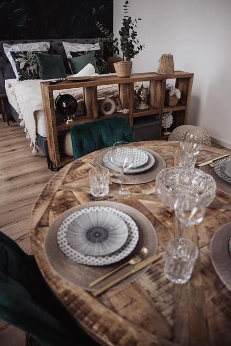 Cozy Dreams: Deluxe 2-Zimmer-Apartment -Kueche Nürnberg Kültér fotó
