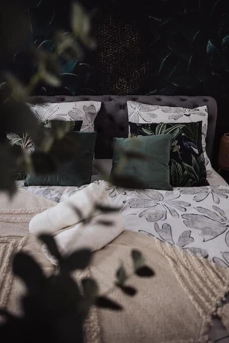 Cozy Dreams: Deluxe 2-Zimmer-Apartment -Kueche Nürnberg Kültér fotó
